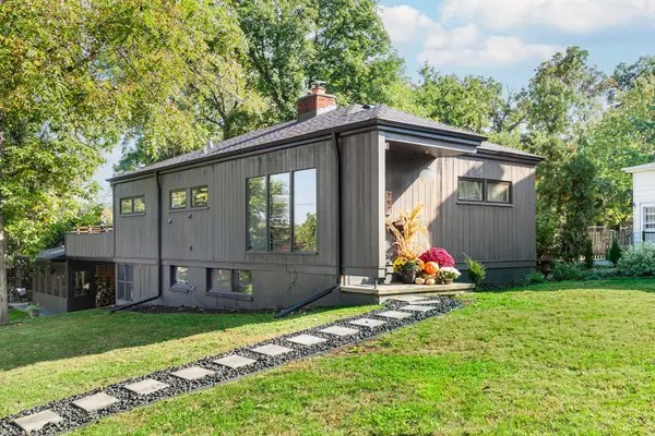 797 Forest Avenue, Glen Ellyn, IL 60137