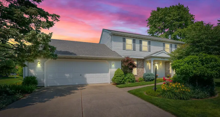 2104 Georgetown Circle, Champaign, IL 61821 - Image #3