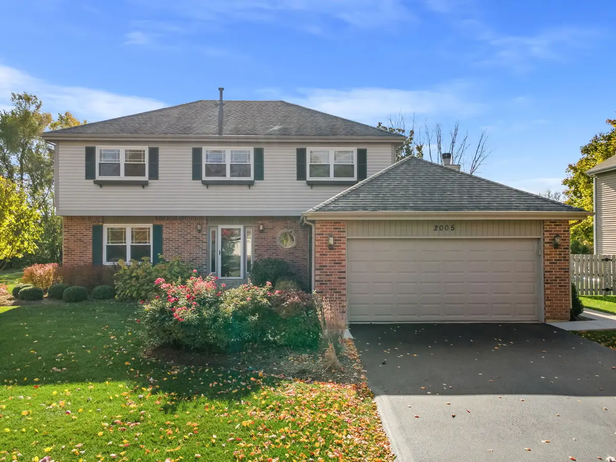 2005 Glenmoor Drive, West Dundee, IL 60118 - Image #1