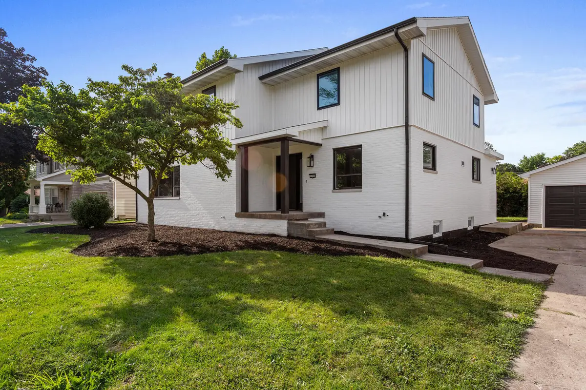 1205 Broadmoor Drive, Champaign, IL 61821 - Image #1