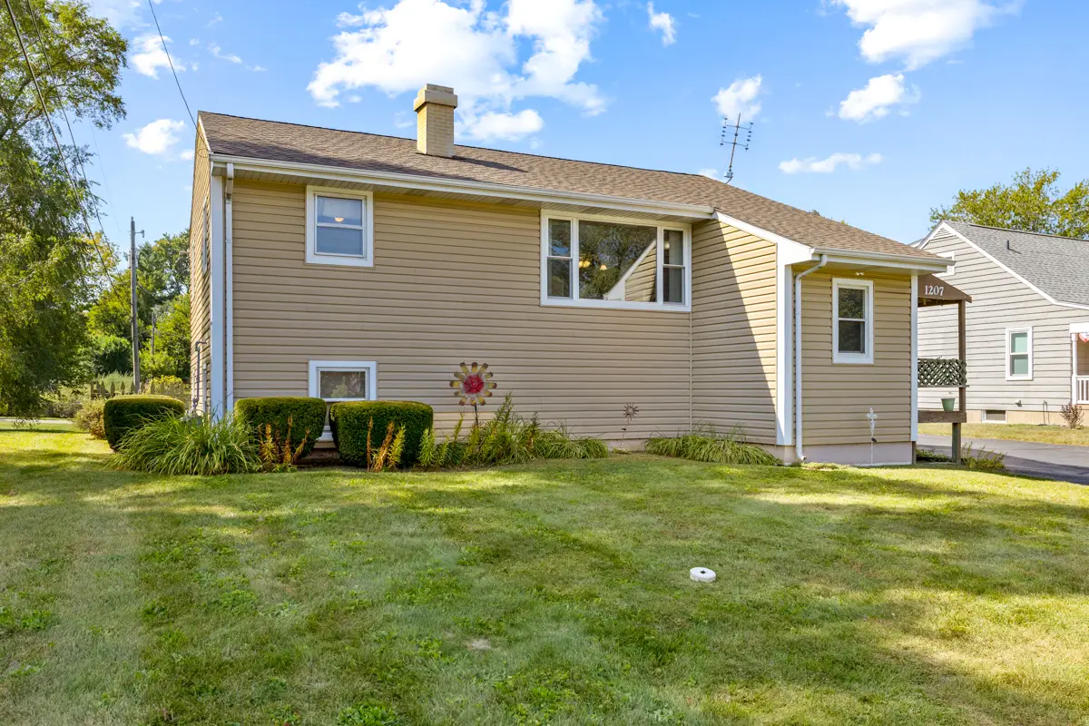 1207 Crystal Lake Road, Lake In The Hills, IL 60156 - Image #1