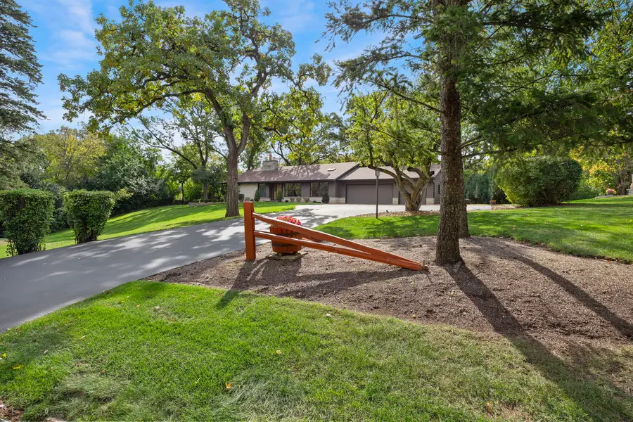 1007 Beau Brummel Drive, Sleepy Hollow, IL 60118 - Image #2