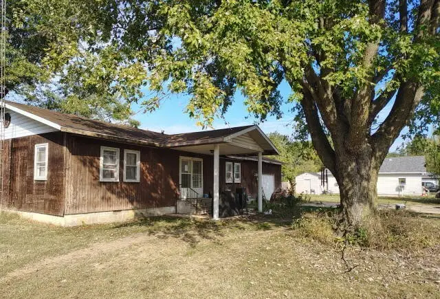 220 S Marion Street, Centralia, IL 62801 - #2