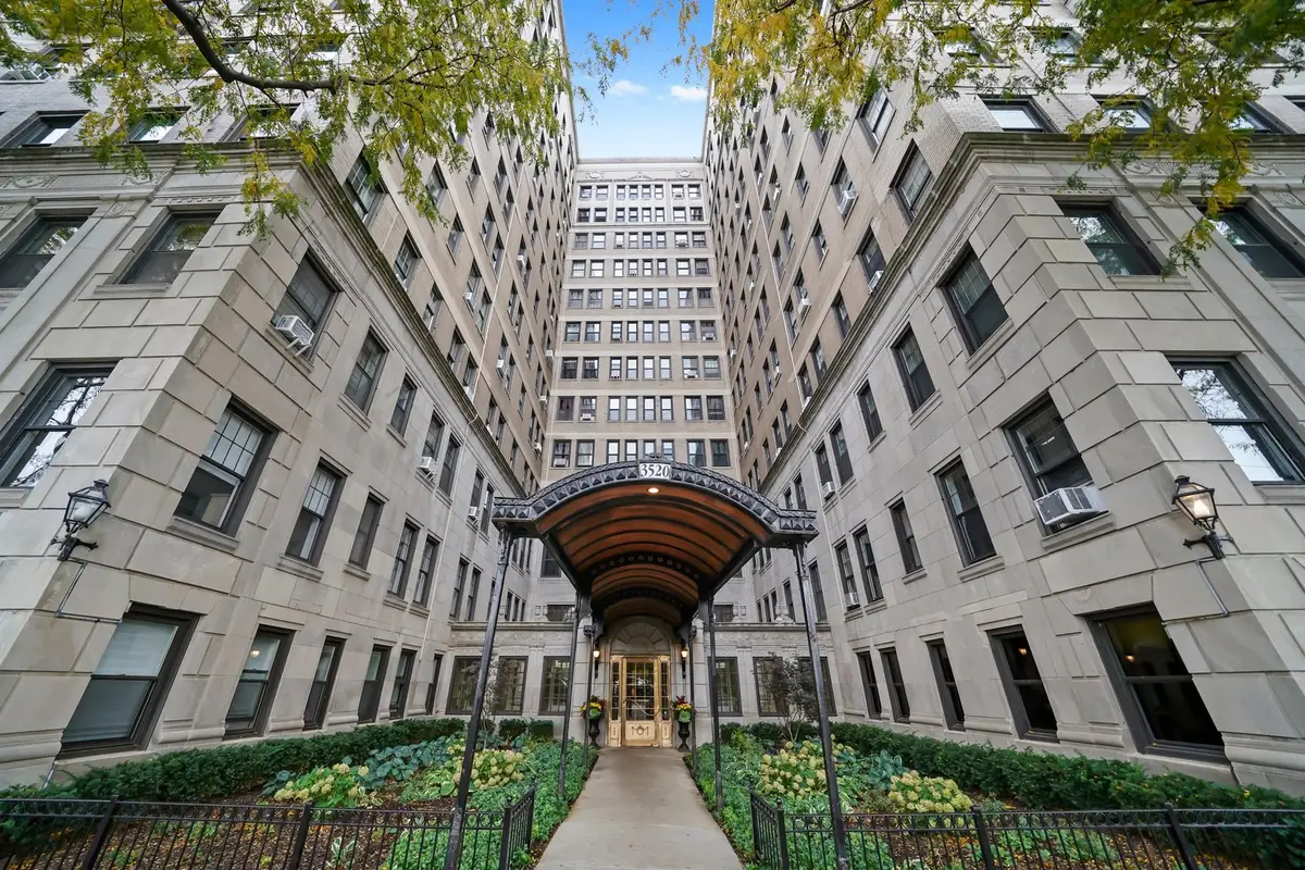 3520 N Lake Shore Drive #4M, Chicago, IL 60657 - Image #1
