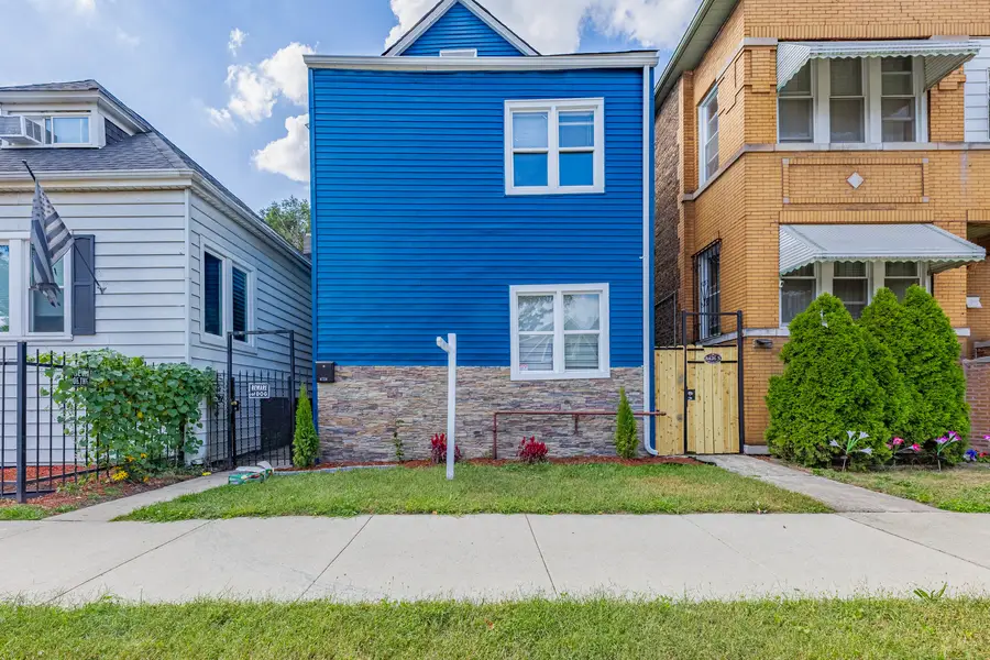 8428 S Escanaba Avenue, Chicago, IL 60617 - Image #2