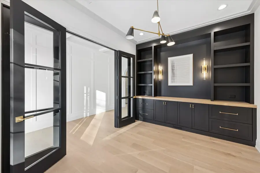 147 N Myrtle Avenue, Elmhurst, IL 60126 - Image #3