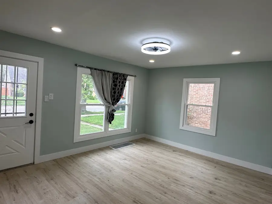 1562 Kenilworth Drive, Calumet City, IL 60409 - Image #2