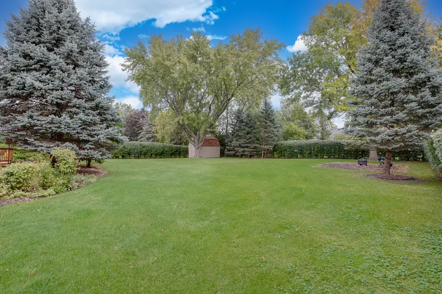 N675 Herrick Drive, Wheaton, IL 60187 - Image #2