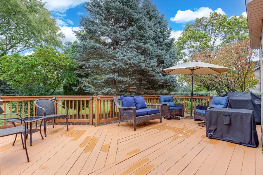 N675 Herrick Drive, Wheaton, IL 60187 - Image #3