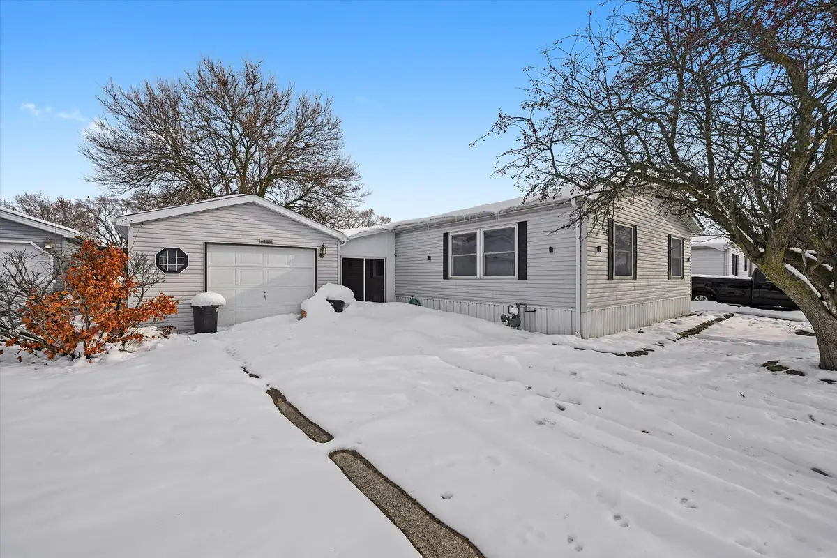 36 Maple Ridge Drive, Manteno, IL 60950 - Image #1