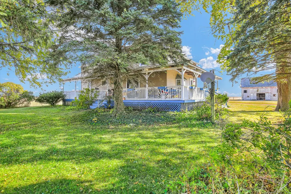 23 County Road 300 North, Ivesdale, IL 61851 - Image #1