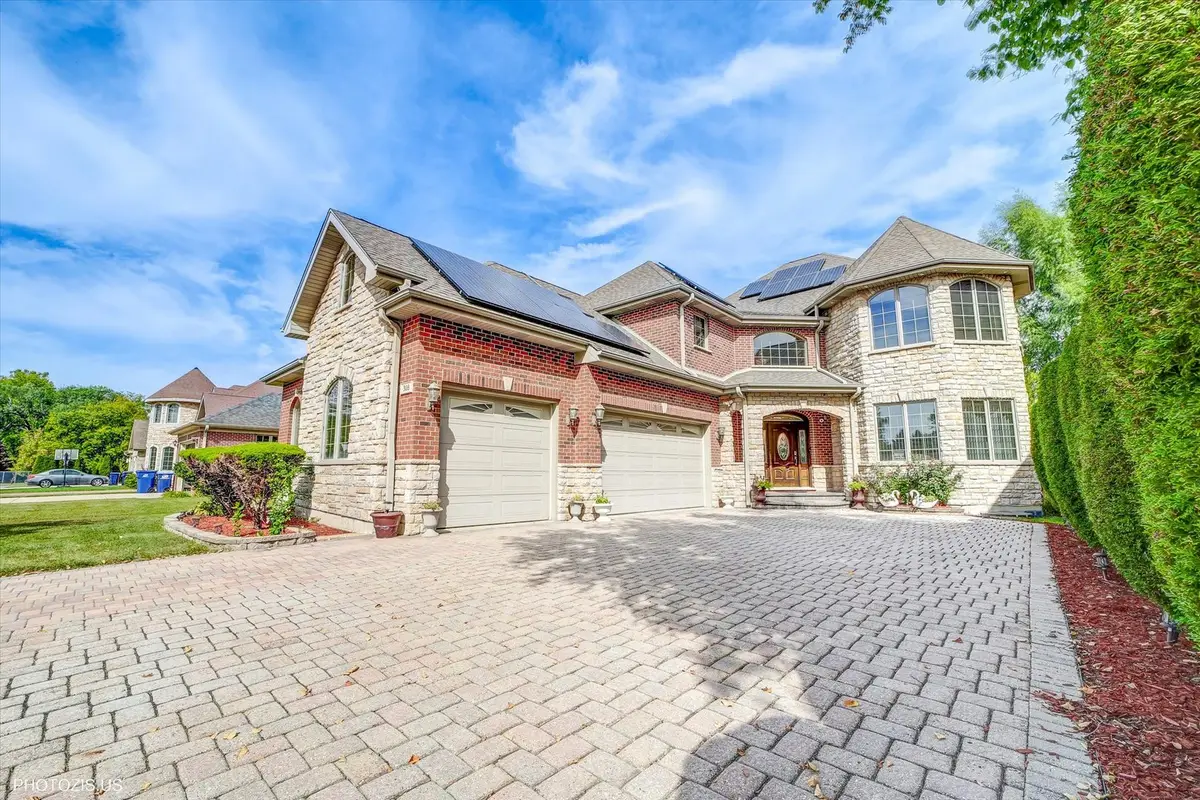 308 Berkshire Lane, Des Plaines, IL 60016 - Image #1