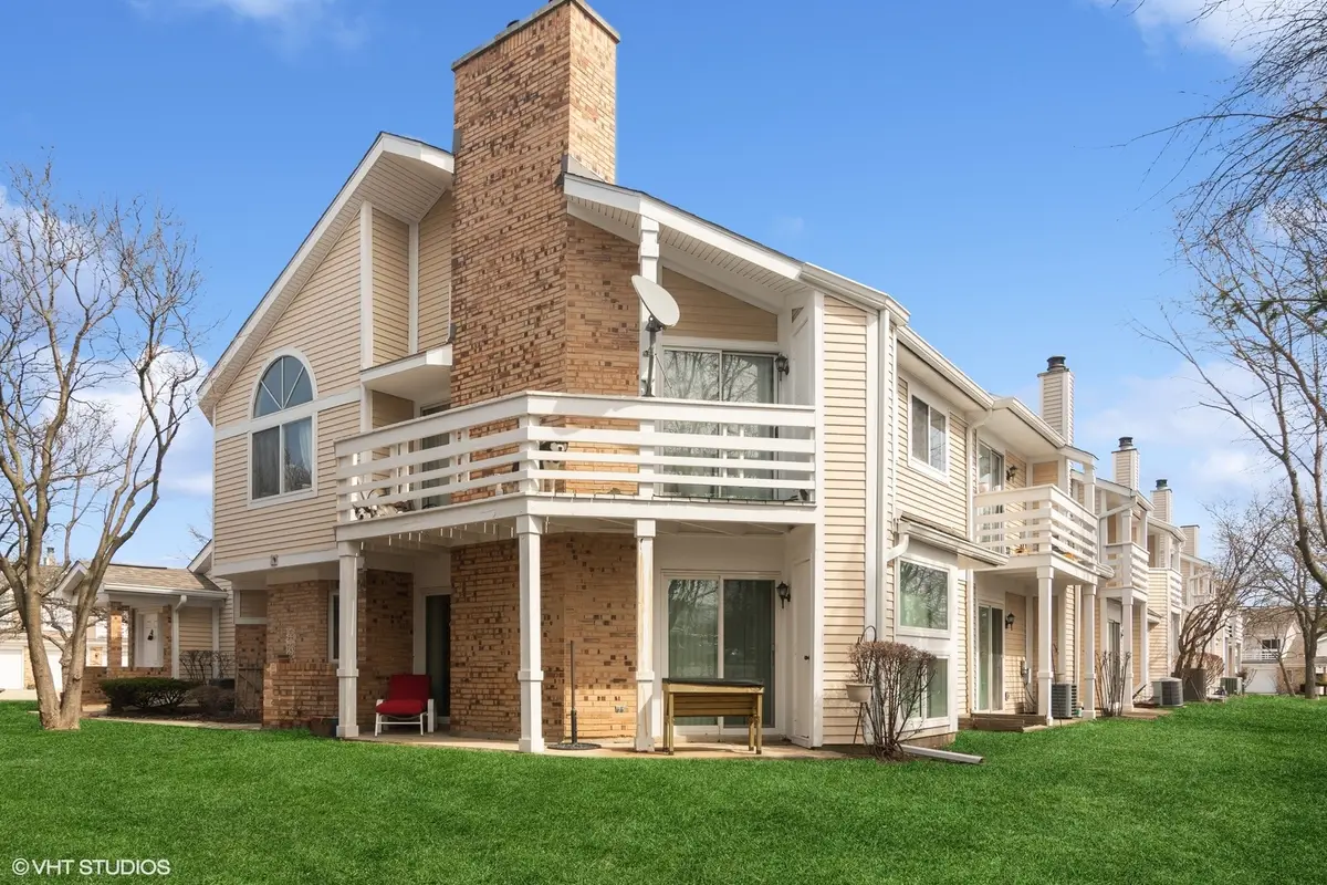 1027 Courtland Drive #1027, Buffalo Grove, IL 60089 - Image #1