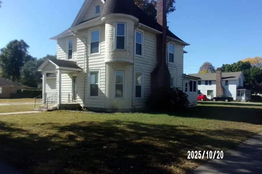 103 S Belmont Avenue, Watseka, IL 60970 - Image #3