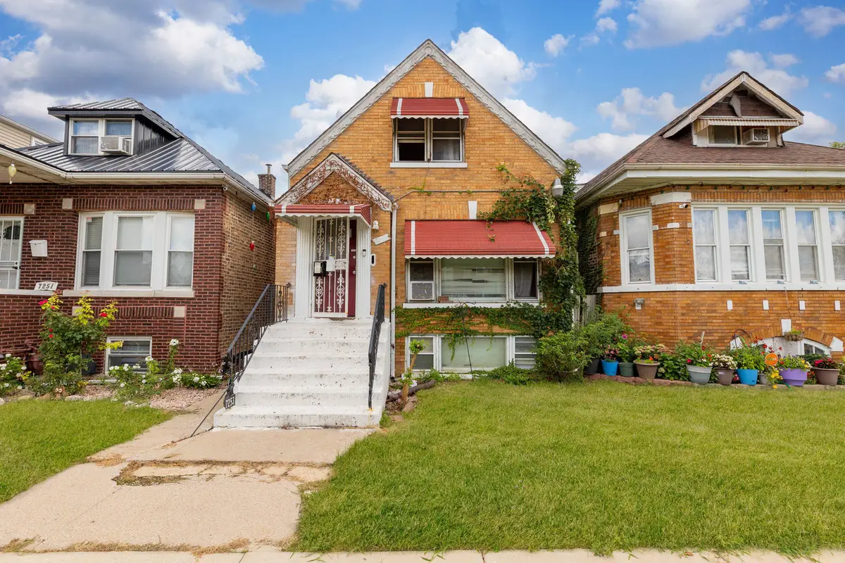 7255 S Artesian Avenue, Chicago, IL 60629 - Image #1