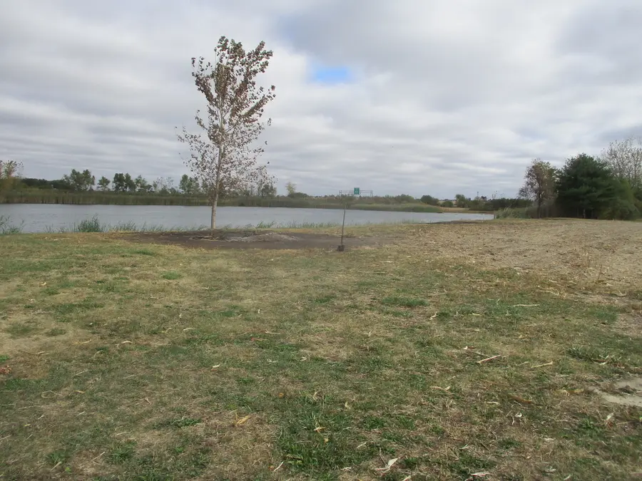 5102 W Trautlake Drive, Champaign, IL 61822 - Image #2