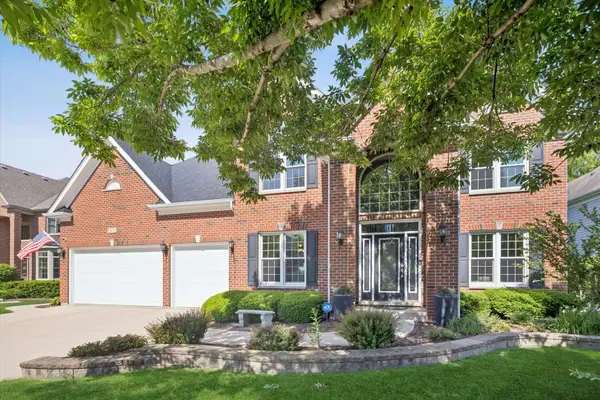 2442 Bird Lane, Batavia, IL 60510