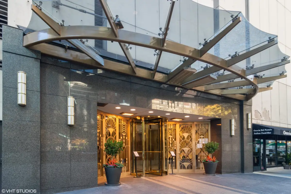 111 E Chestnut Street #P5B-9, Chicago, IL 60611 - Image #1