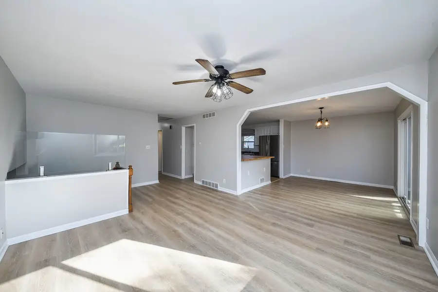 1008 Brentwood Place, Geneva, IL 60134 - Image #3