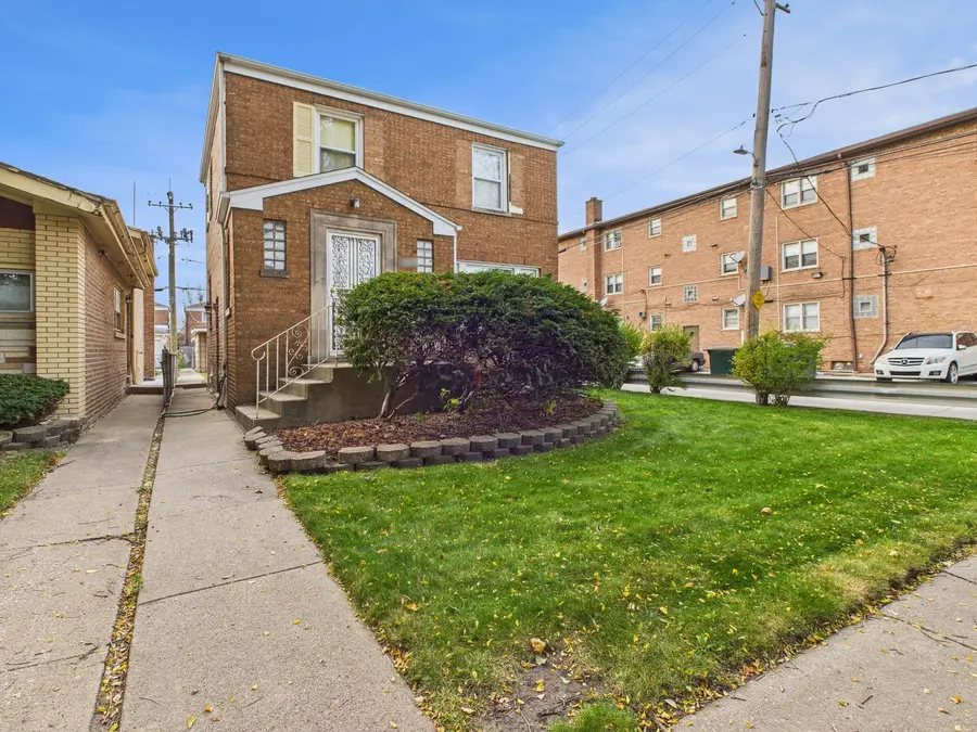 Address Withheld By Seller, Chicago, IL 60617 - Image #2