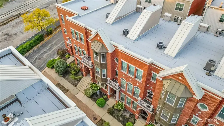 307 Narragansett Avenue, Morton Grove, IL 60053 - Image #2