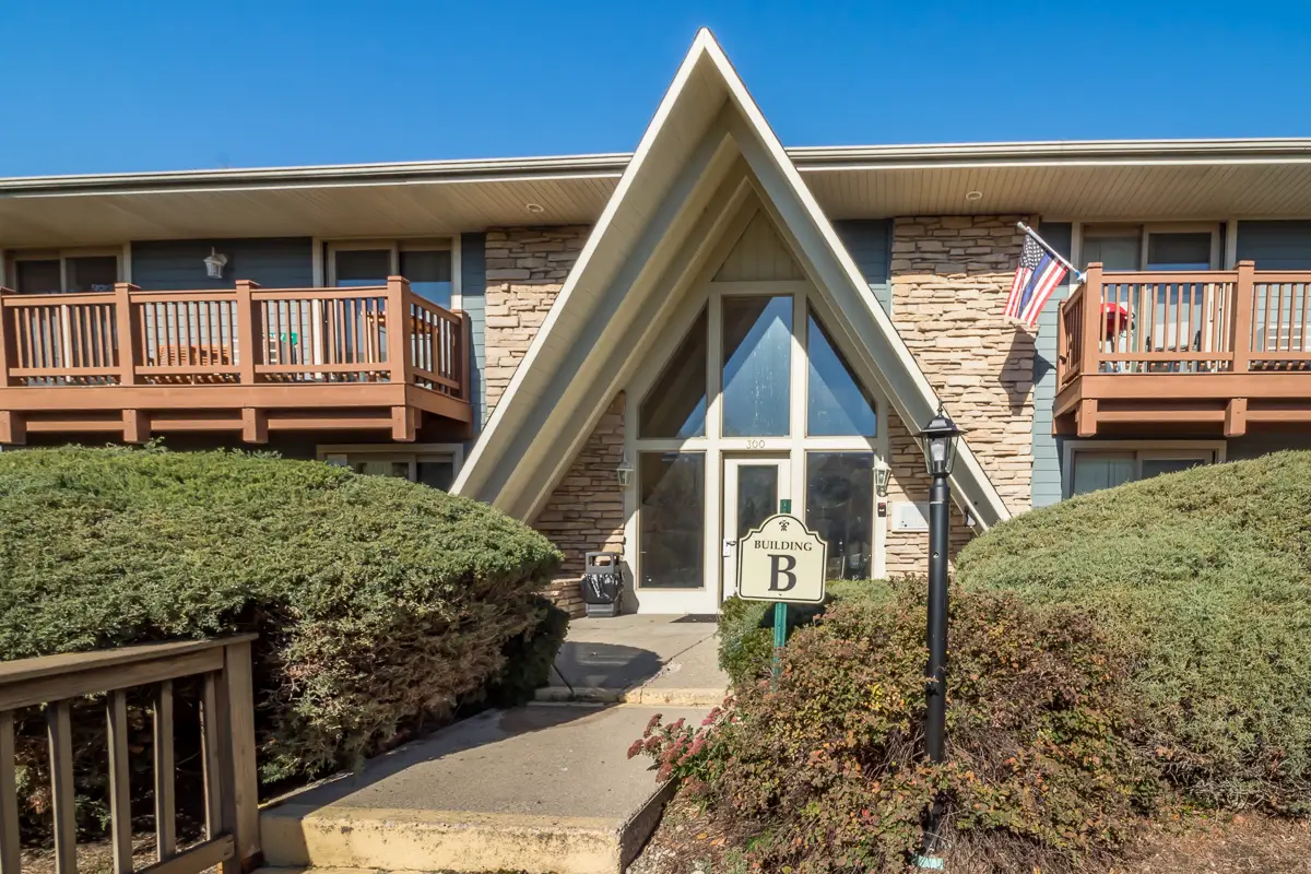300 Opatrny Drive #126B, Fox River Grove, IL 60021 - Image #1