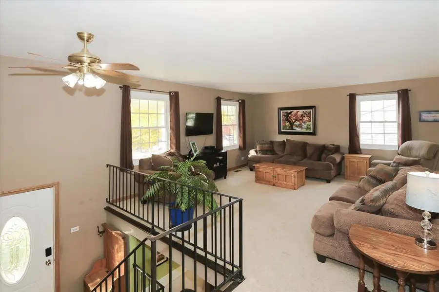 760 Checker Drive, Buffalo Grove, IL 60089 - Image #3