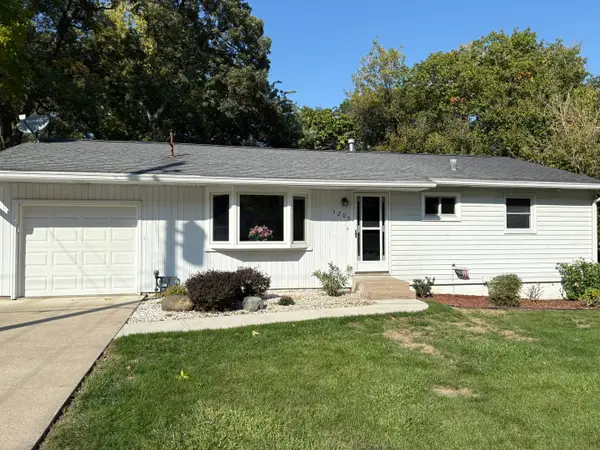 5209 12th Avenue, Moline, IL 61265