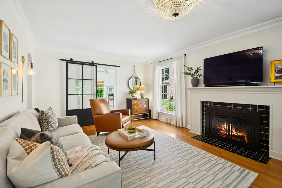 6632 N Sioux Avenue, Chicago, IL 60646 - Image #3