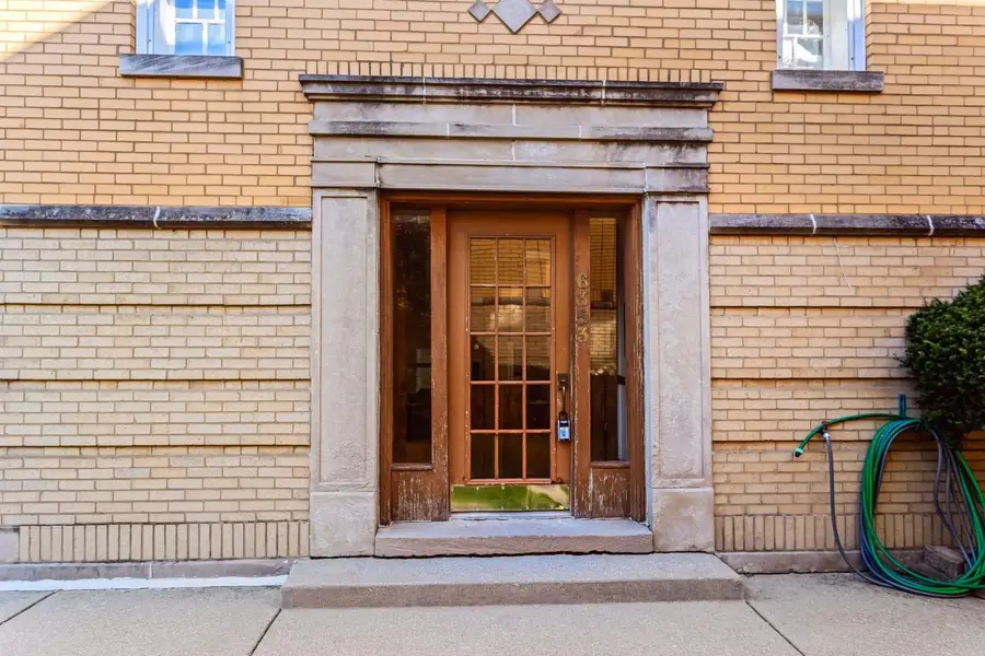 6353 W Raven Street #1F, Chicago, IL 60646 - Image #3