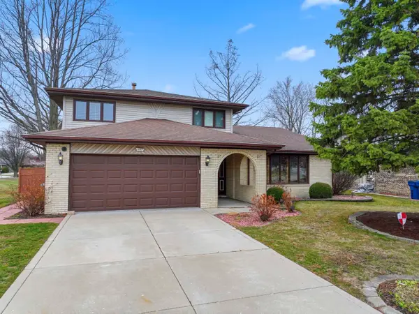 10912 Circle Drive, Palos Hills, IL 60465