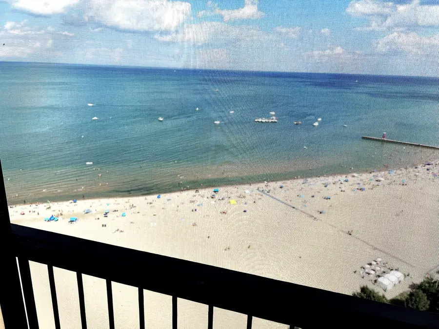 5733 N Sheridan Road #27C, Chicago, IL 60660 - Image #3