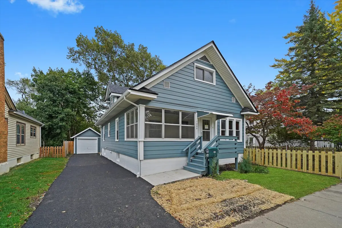 1009 Augusta Avenue, Elgin, IL 60120 - Image #1