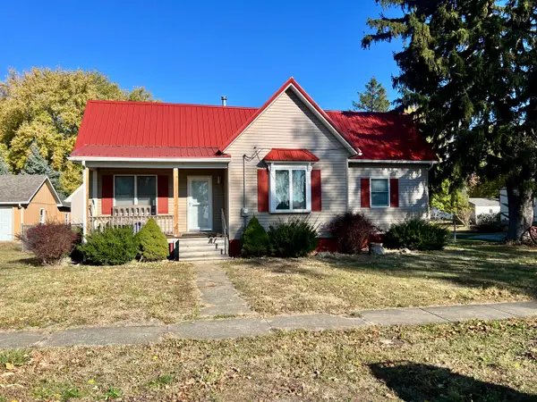 206 5th Street, Ivesdale, IL 61851