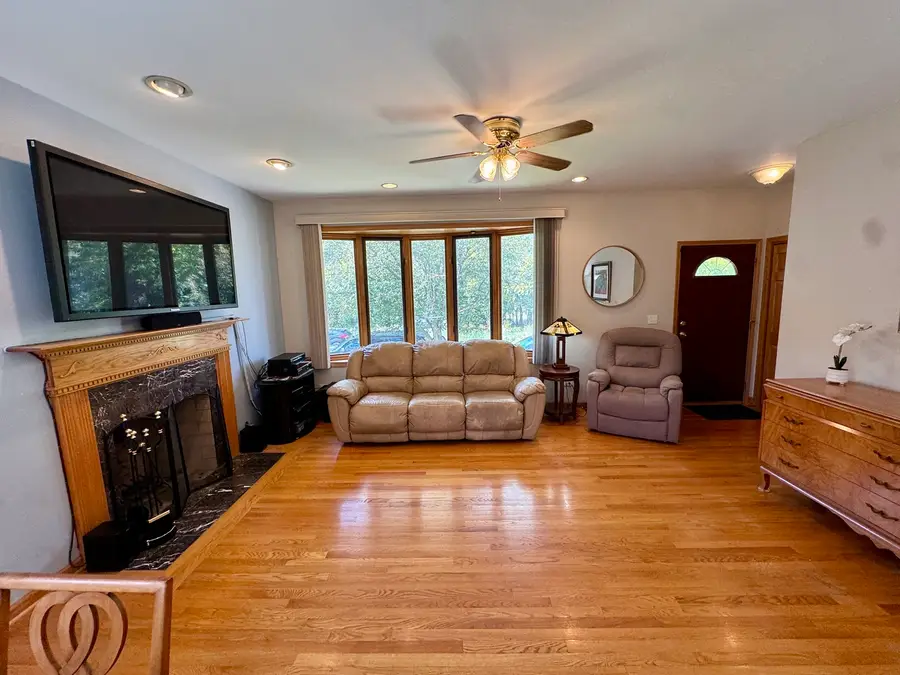 3541 N Pontiac Avenue, Chicago, IL 60634 - Image #2