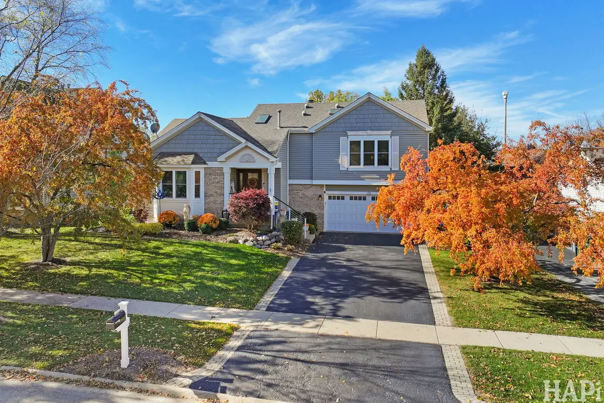 775 White Pine Circle, Lake In The Hills, IL 60156 - Image #1