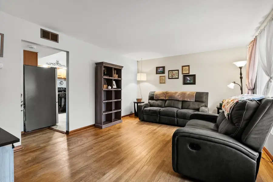 Address Withheld By Seller, Alsip, IL 60803 - Image #2