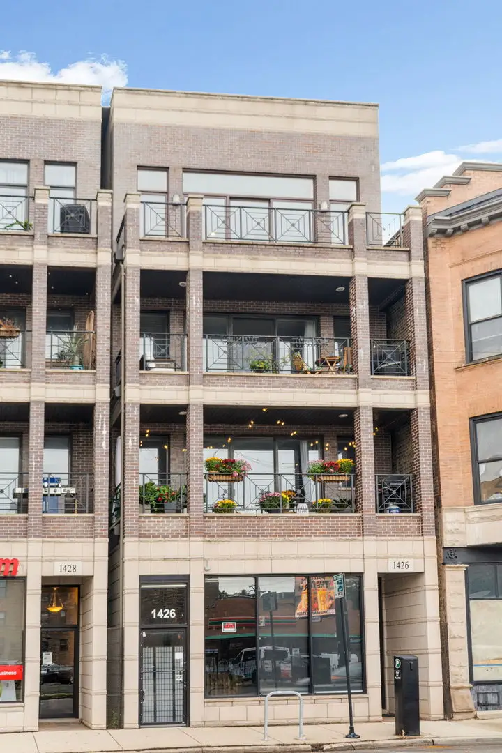 1426 W Irving Park Road #4, Chicago, IL 60613 - Image #1
