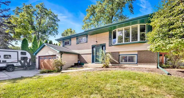 2S224 Valley Road, Lombard, IL 60148