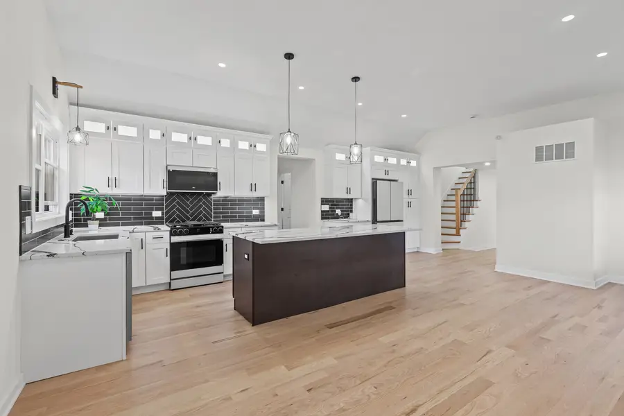 1531 Marion Street, Schaumburg, IL 60193 - Image #2