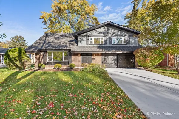 2041 Vermont Street, Rolling Meadows, IL 60008