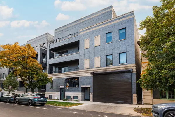 1767 W Rosehill Drive #304, Chicago, IL 60660