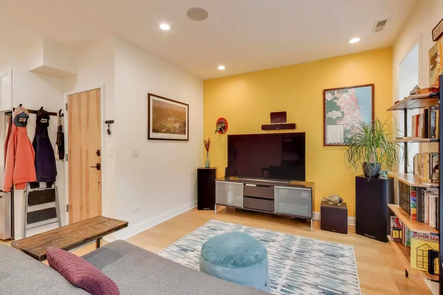 1811 S Laflin Street #2, Chicago, IL 60608 - Image #3