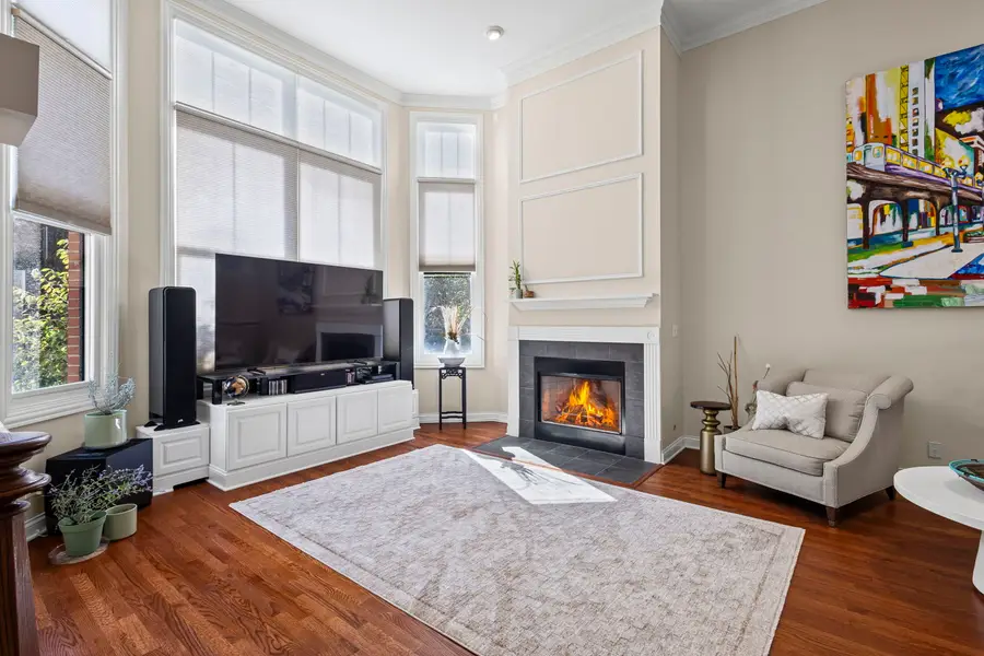 2005 Valor Court, Glenview, IL 60026 - Image #2