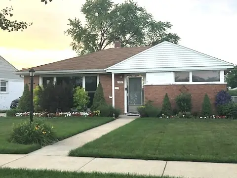 1157 W Grant Drive, Des Plaines, IL 60016 - Image #1