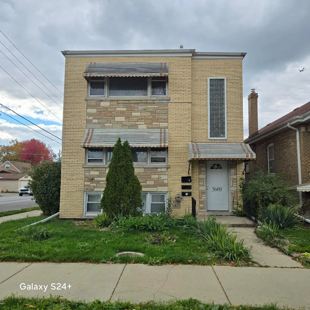 5600 N Mango Avenue, Chicago, IL 60646 - Image #1