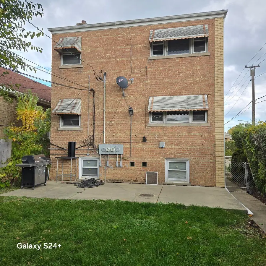 5600 N Mango Avenue, Chicago, IL 60646 - Image #2