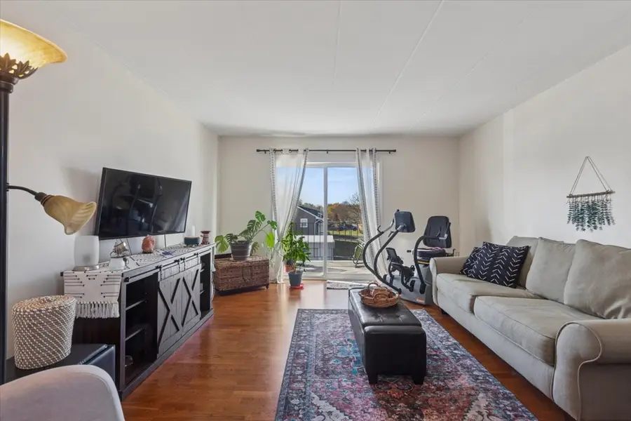 1000 S Lorraine Road #315, Wheaton, IL 60189 - Image #3