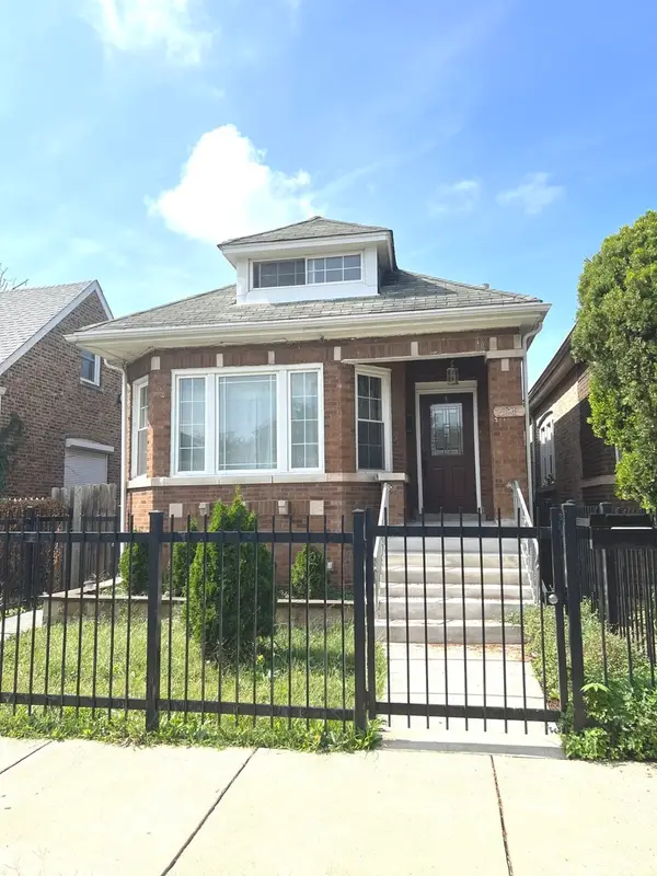 7324 S Oakley Avenue, Chicago, IL 60636