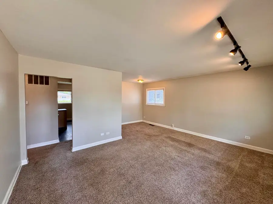 17132 Walter Street, Lansing, IL 60438 - Image #2